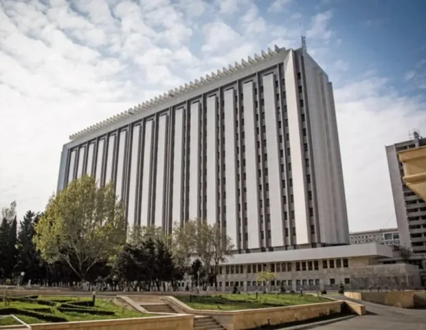 Memarlıq və İnşaat Universitetində yanğın – Tələbələr TƏXLİYƏ EDİLİR