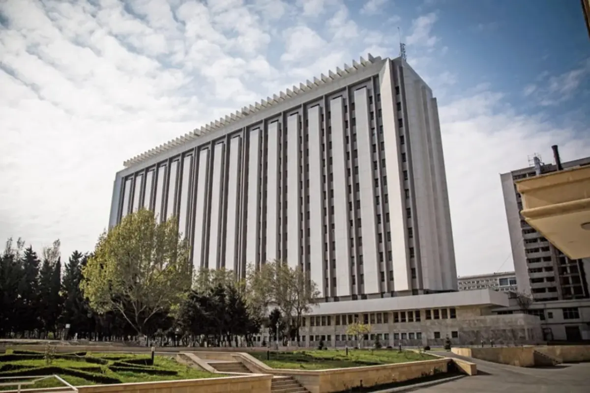 Memarlıq və İnşaat Universitetində yanğın – Tələbələr TƏXLİYƏ EDİLİR