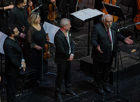 Levent Yüksel “Bayatılar”ı Eldar Mansurovun qarşısında ifa etdi – VİDEO