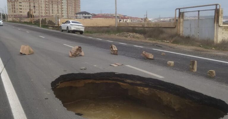Yeni çəkilən yol ÇÖKDÜ Yeni çəkilən yol ÇÖKDÜ