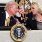 Tramp onu vəzifədən azad etdi