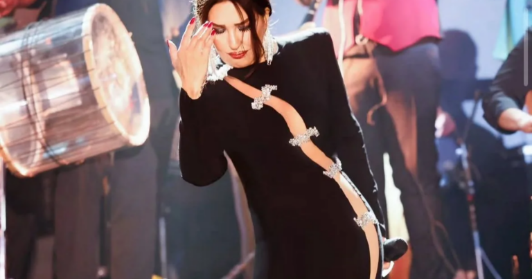 71 yaşında göz qamaşdırdı – FOTO