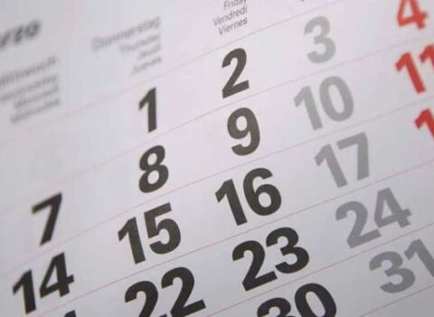 ​2 rəsmi bayramı ləğv etdilər