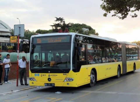 ​Qonşu ölkədə nəqliyyat pulsuz oldu