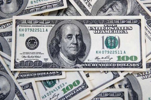 Qonşu ölkədə dollar rekord səviyyəyə çatdı