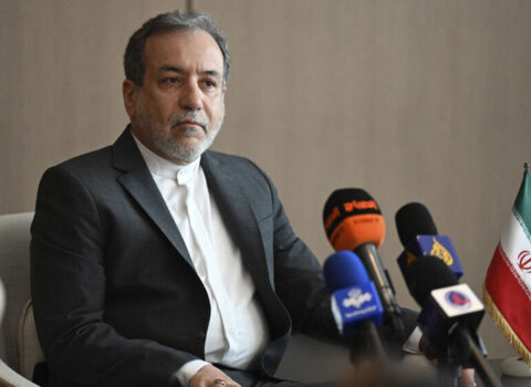 “Tehran bu şərtlərdən narahatdır”