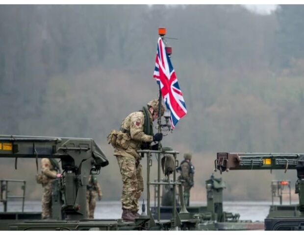 Böyük Britaniya müharibəyə hazırlaşır