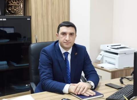 Elxan Mikayılov yüksək vəzifədən azad edildi