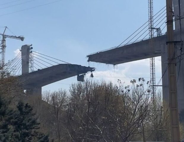 İranın “şah əsəri” vuruldu