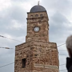 Min illik qüllədən saat oğurlandı