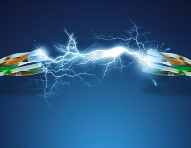 Yevlaxda azyaşlını cərəyan vurdu