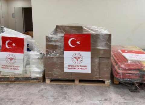 Türkiyə İrana tibbi yardım göndərdi