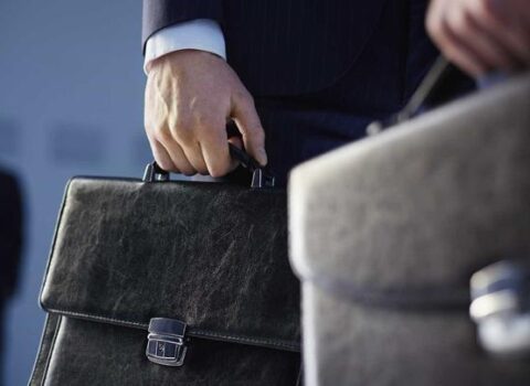 Dövlət qurumunda bəzi şöbələr ləğv edildi