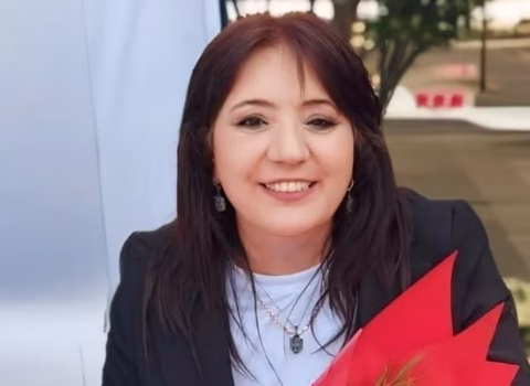 Tanınmış şairə dünyasını dəyişdi