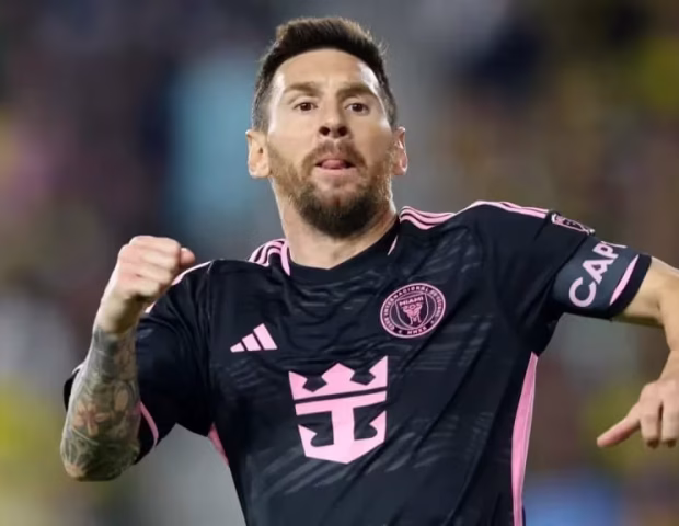 Messi İspaniya klubunu satın aldı