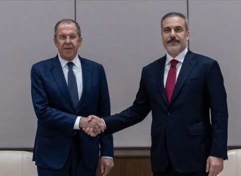 Antalyada Fidanla Lavrovun görüşü oldu