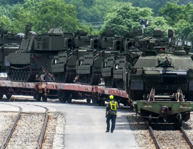 TƏCİLİ: ABŞ xeyli sayda raket və döyüş sursatlarını bu əraziyə cəmləşdirdi – Hücum olacaq?