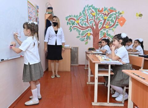 Şagird yerdəyişməsi müvəqqəti dayandırılır