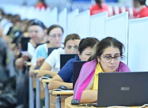 2198 müəllim bu sadə suala CAVAB VERƏ BİLMƏDİ – FOTO