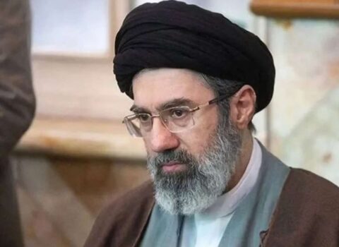 Yaralı Xamenei razılaşmaya getməyə məcbur oldu