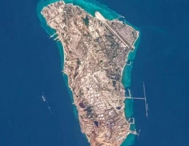 ABŞ Xark adasına hücum etdi: Ölən var