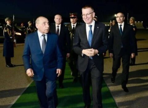 Latviya Prezidenti Azərbaycana gəldi