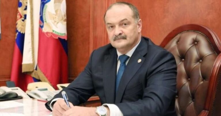 Dağıstan rəhbəri vəzifəsini tərk edir