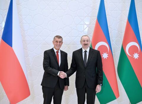 Prezident İlham Əliyev: Çexiyaya qonşu olan ölkələrə Azərbaycan təbii qaz ixrac edir