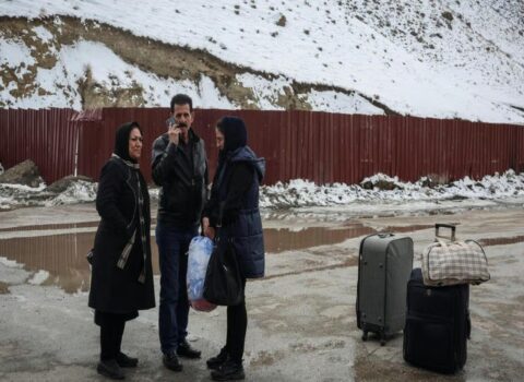 Tehran sakinləri: “İran gözlərimizin qarşısında məhv edilir”