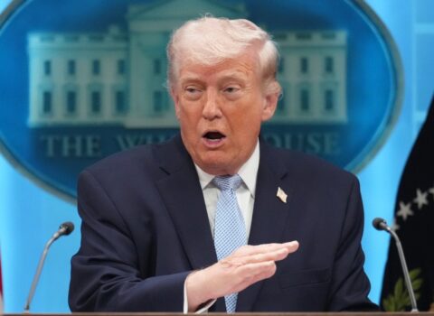 Tramp: ABŞ Hörmüz boğazından keçid üçün ödəniş tətbiq edə bilər