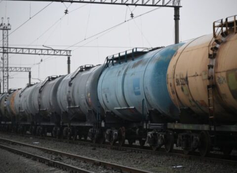 Azərbaycan Ermənistana 887 ton dizel göndərir