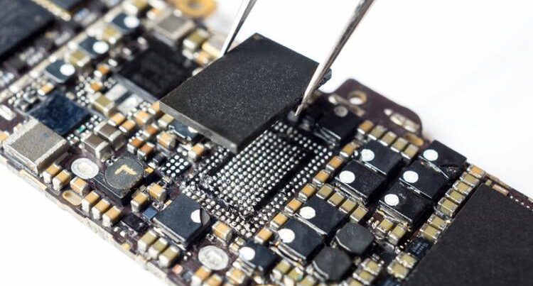Evinizdə saxladığınız köhnə elektronika əsl sərvətdir Evinizdə saxladığınız köhnə elektronika əsl sərvətdir
