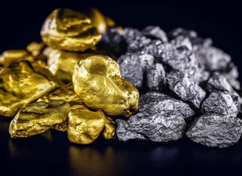 Qızıl və gümüş bahalaşdı