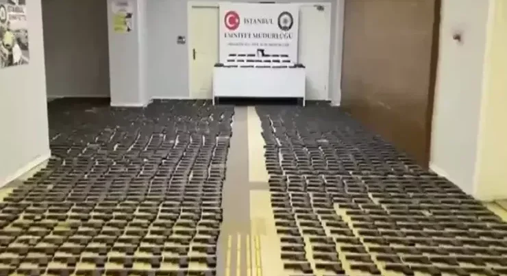 Torpağın altından minlərlə silah hissəsi tapıldı: Tarixi rekord