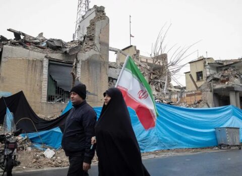 Vurmaq, ya vurmamaq? Trampın “İran çıxılmazı” və Vaşinqtonun sınağı