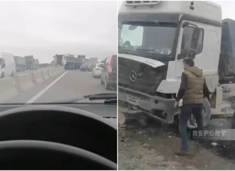 Bakı-Quba yolunda yük maşını beton arakəsməyə çırpılıb