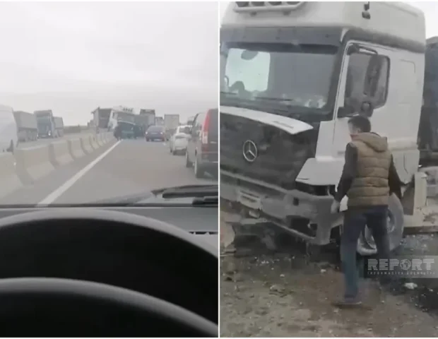 Bakı-Quba yolunda yük maşını beton arakəsməyə çırpılıb