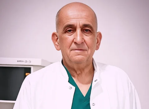 Azər Əkbərli vəfat etdi