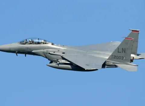 Həmin qırıcının ekipaj üzvlərindən biri xilas edildi – KİV