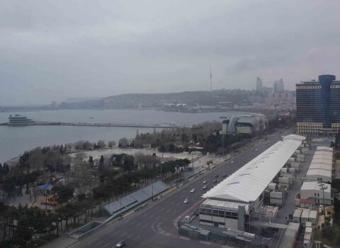 ƏHALİNİN NƏZƏRİNƏ: Bakıda mərkəzi yollar bağlanır