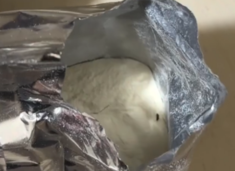 Uşaq qidasından həşərat çıxıb? – Nəzarətə götürüldü+Video