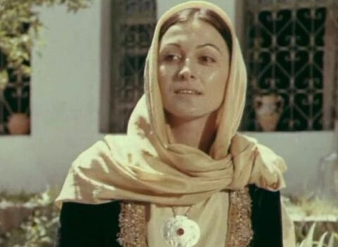 Filmlərə çəkmədilər, hər kəsdən üz döndərdi, ehtiyac içində dünyasını dəyişdi – “Qayınana”nın bəxtsizn Sevdası