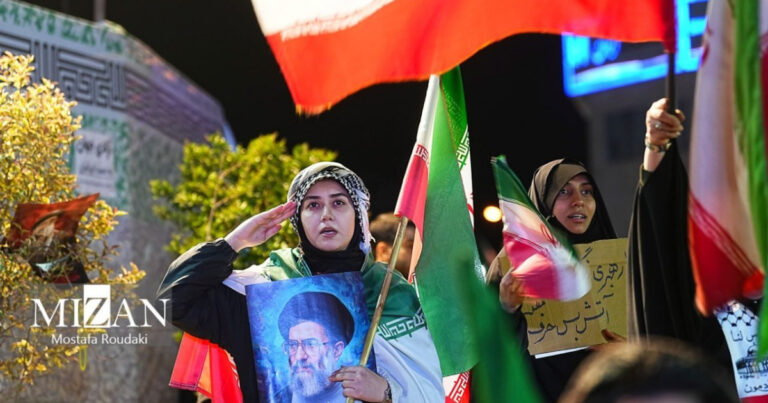 Milyonlarla iranlı Xameneini görün necə yad edirlər – FOTOLAR