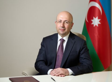 Anar Quliyev inşaatçıları təbrik edib