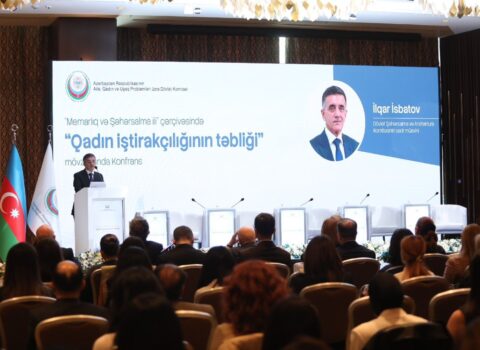 Şəhərsalmada qadınların rolu müzakirə olunub – FOTOLAR