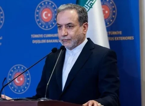 Arakçı Pakistan ordusunun komandanı ilə görüşdü