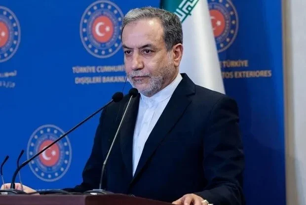 Arakçı Pakistan ordusunun komandanı ilə görüşdü