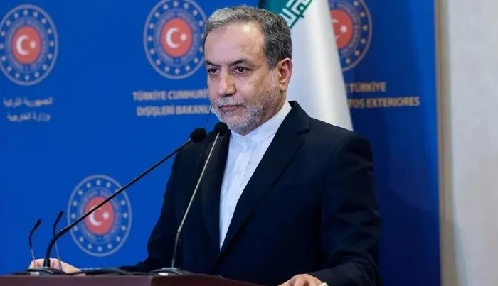 Arakçı Pakistan ordusunun komandanı ilə görüşdü