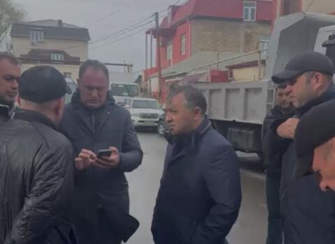 ADSEA sədri üzərində evlər tikilən kollektorun çökdüyü ərazidə olub – Video