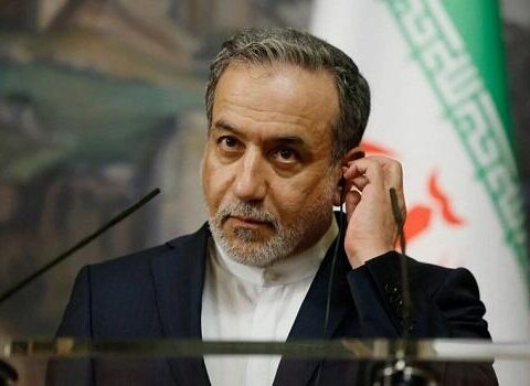 Arakçı Pakistan XİN başçısı ilə danışdı